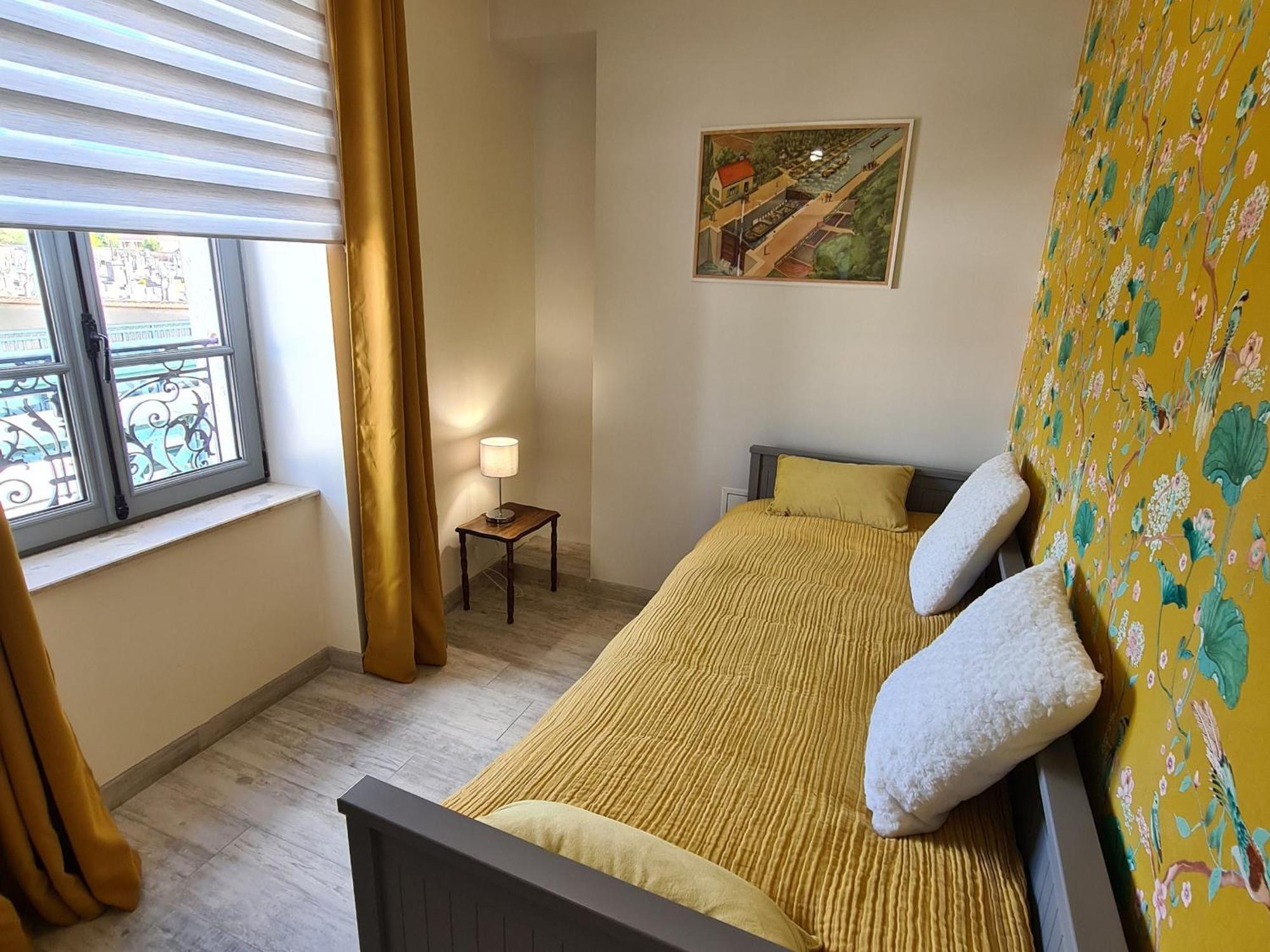 Gite Spacieux A Briare Avec Terrasse, Ideale Pour Familles Et Seminaires, Animaux Acceptes. - Fr-1-590-371 Exterior photo